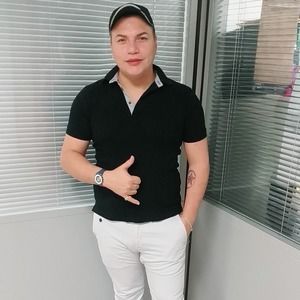 Meet your Posher, Roberto